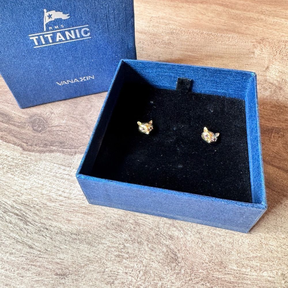 Vanaxin RMS Titanic  Fox Head Earrings Gold Plated Crystal Eyes